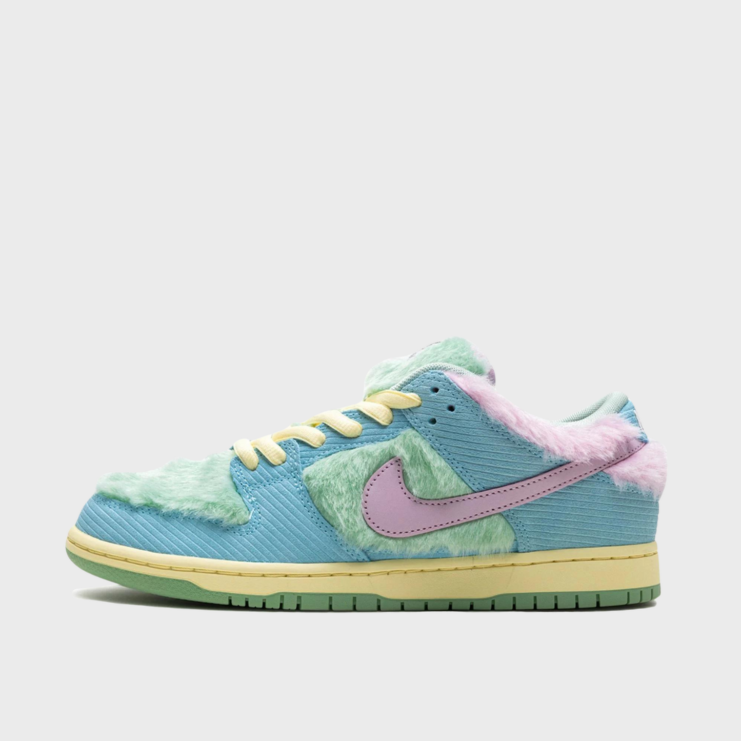 Nike SB Dunk Low Verdy Visty