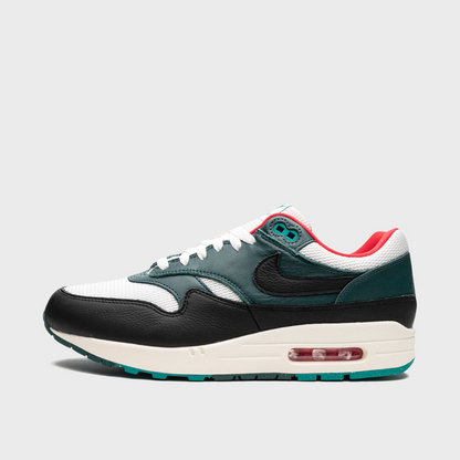 Nike Air Max 1 LeBron James Liverpool