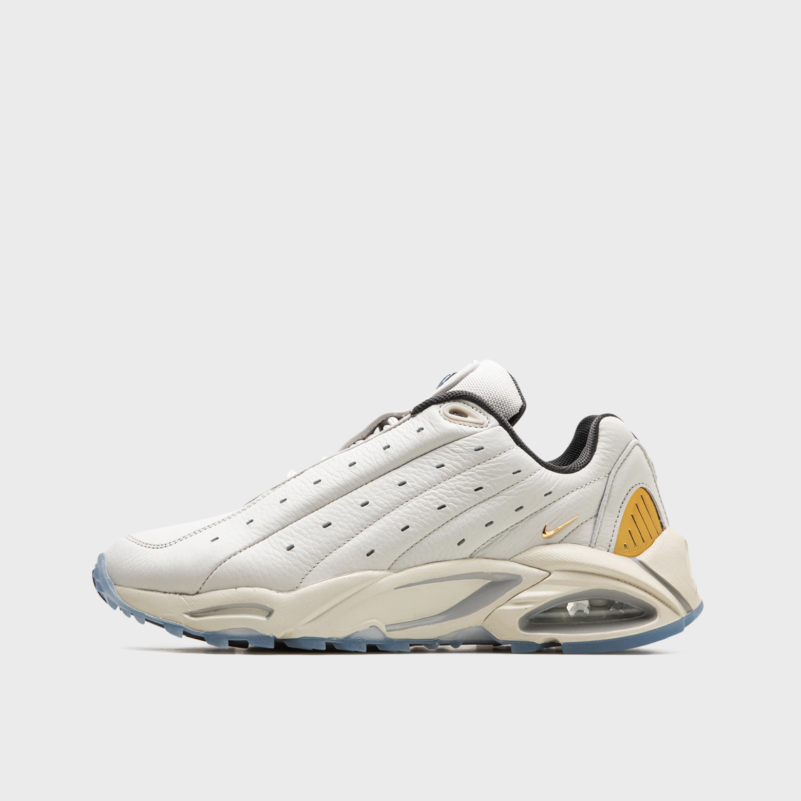 Nike Hot Step Air Terra Drake NOCTA Champagne