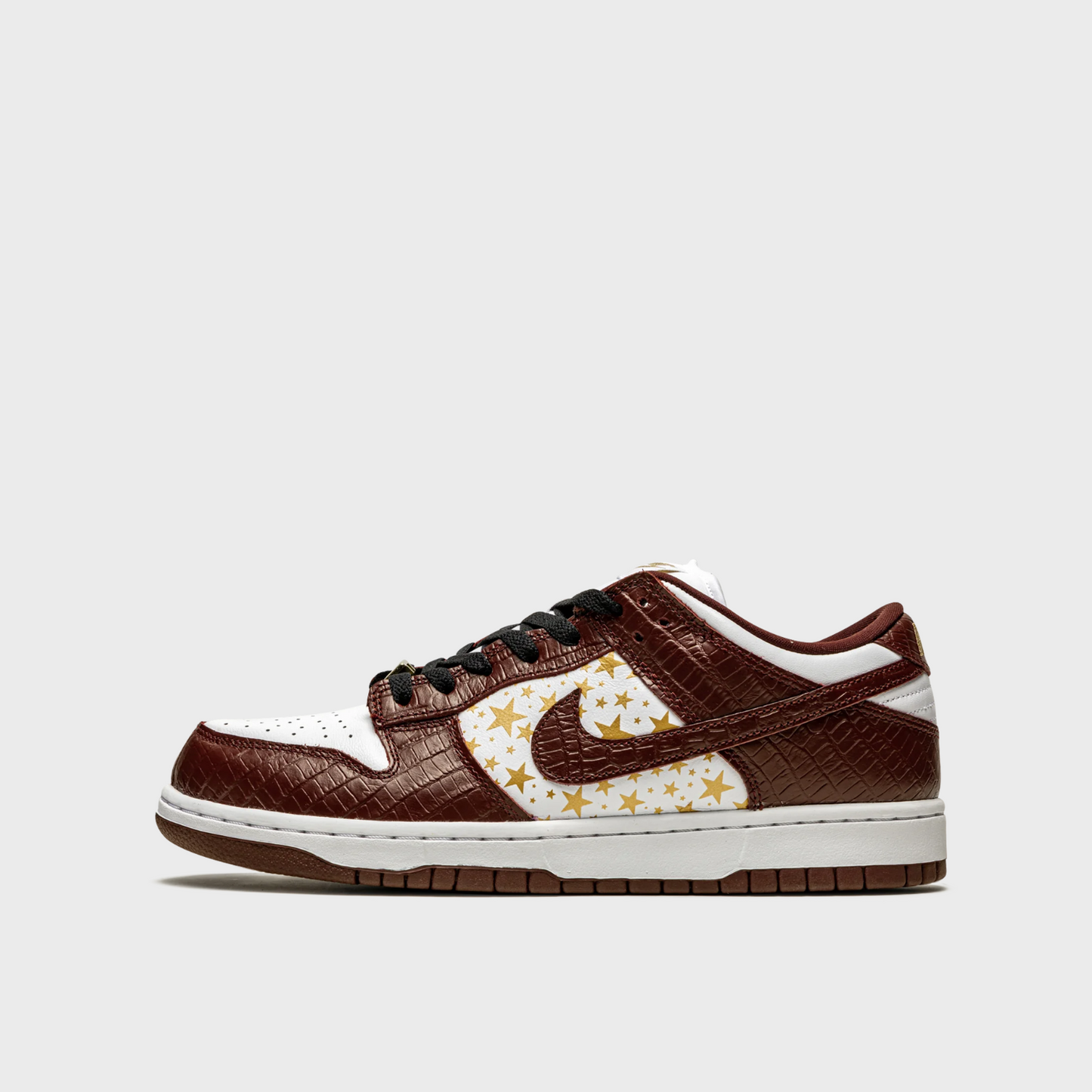 Nike SB Dunk Low Supreme Stars Barkroot Brown