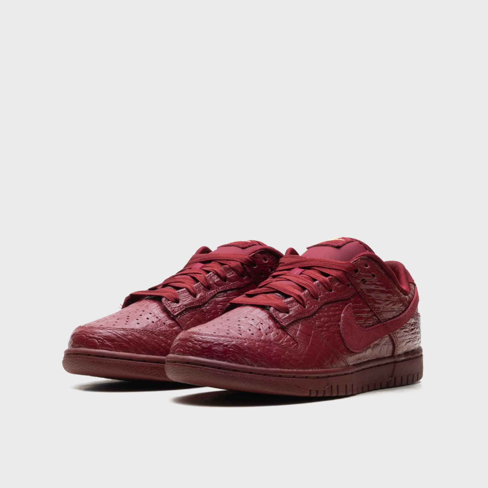 Nike Dunk Low Crocodile Team Red