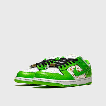 Nike SB Dunk Low Supreme Stars Mean Green