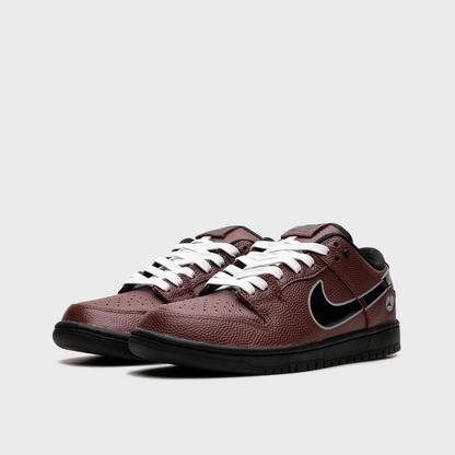 Nike SB Dunk Low Limosine Skateboards