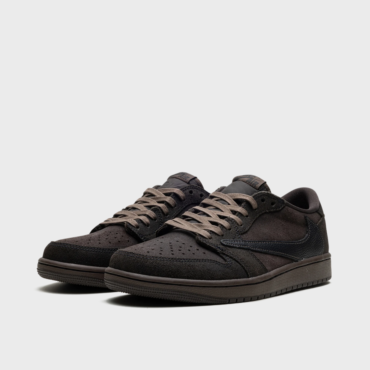 Jordan 1 Retro Low Travis Scott Velvet Brown