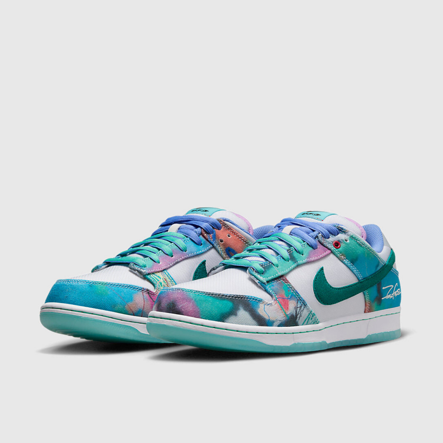 Nike SB Dunk Low Futura Laboratories Bleached Aqua