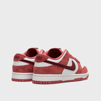 Nike Dunk Low Valentine's Day (2024)