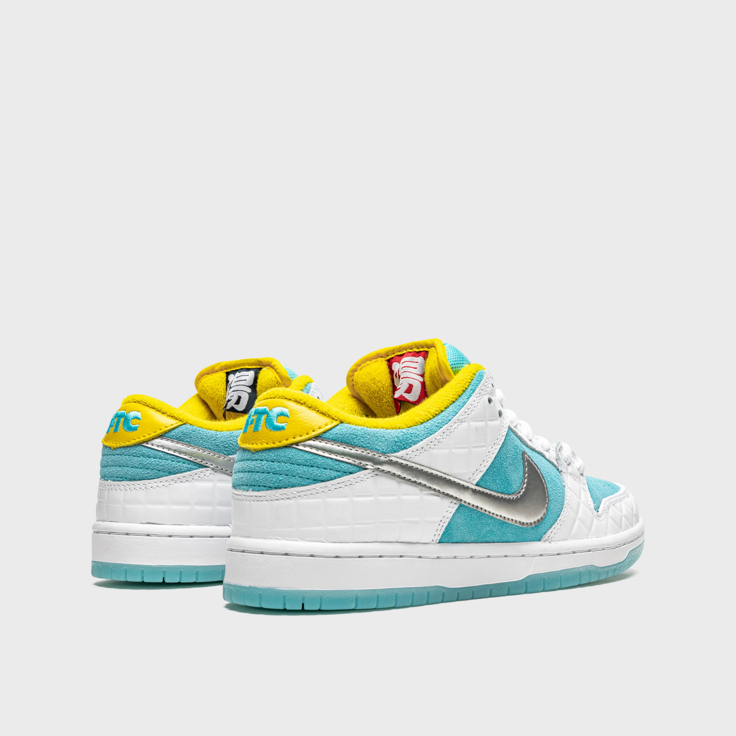 Nike SB Dunk Low FTC Lagoon Pulse
