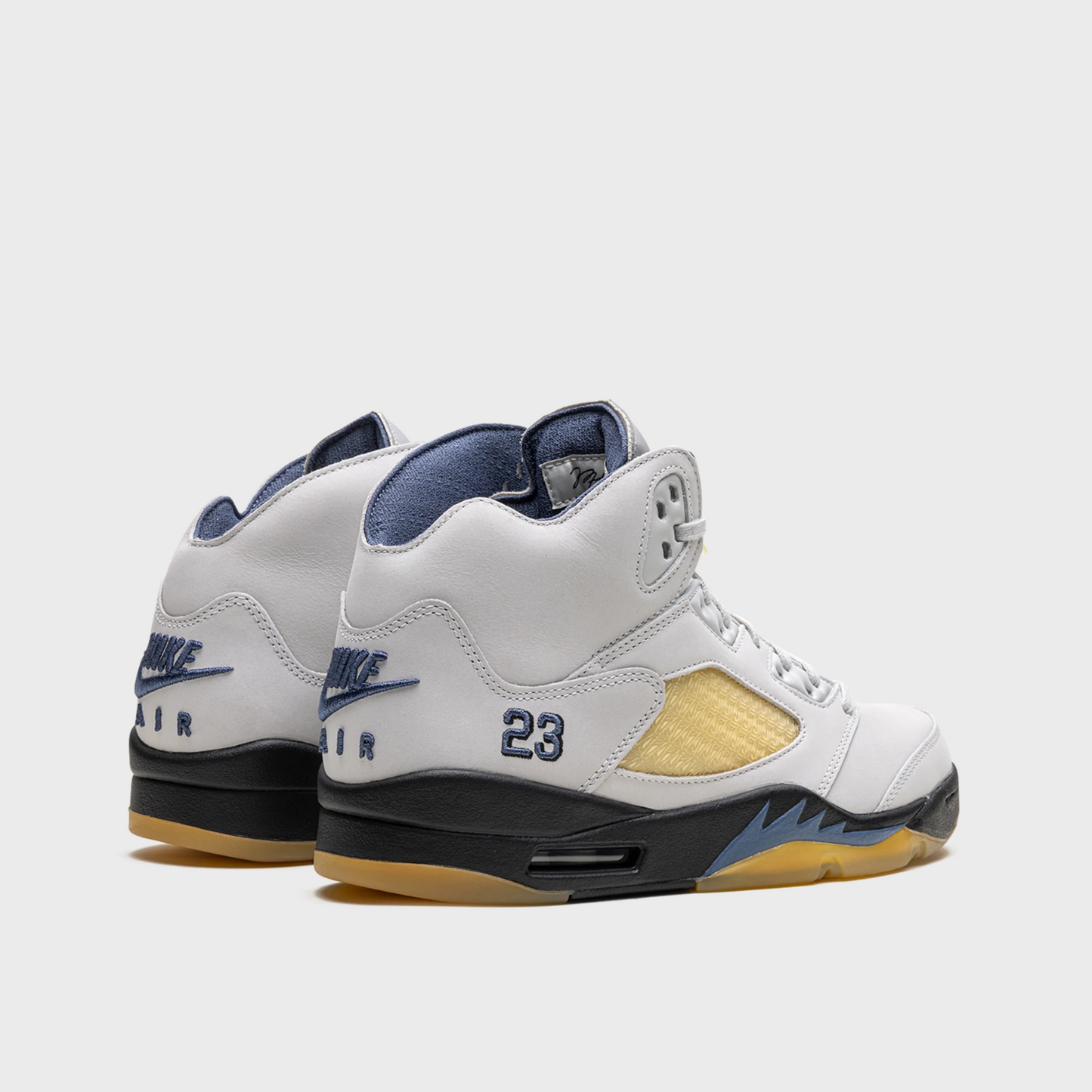 Jordan 5 Retro A Ma Maniére Dawn Diffused Blue