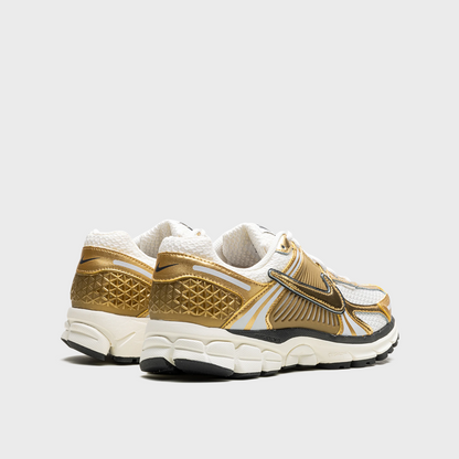 Nike Zoom Vomero 5 Metallic Gold