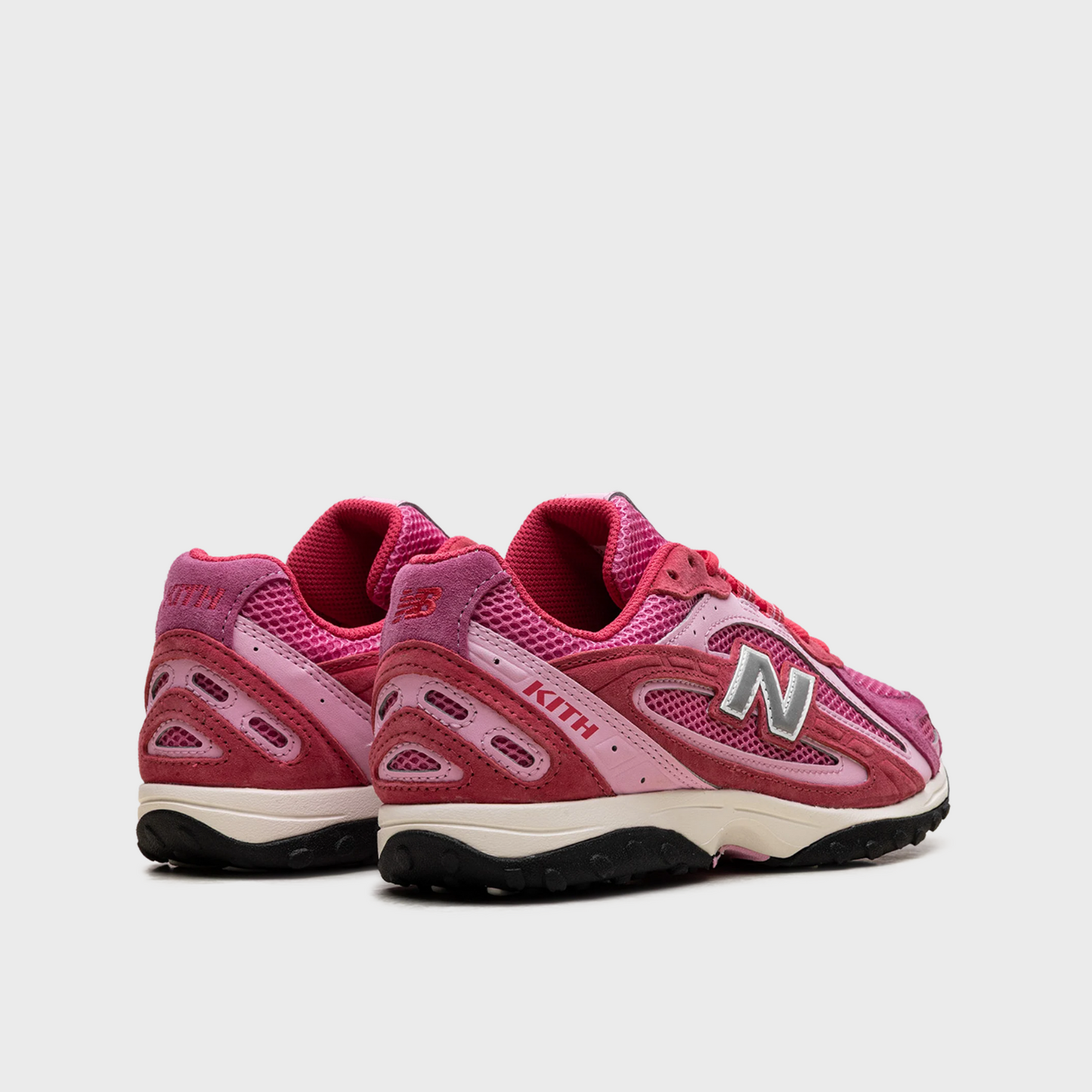 New Balance 204L Kith Pink