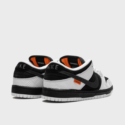 Nike SB Dunk Low Tightbooth