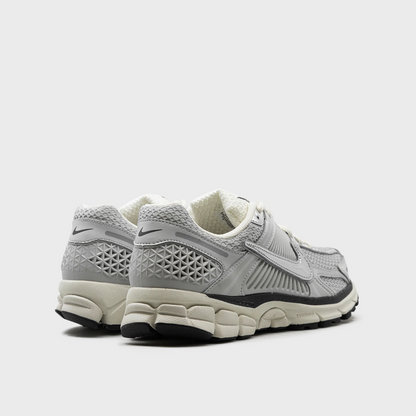 Nike Zoom Vomero 5 Chrome