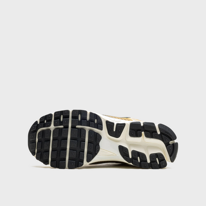Nike Zoom Vomero 5 Metallic Gold
