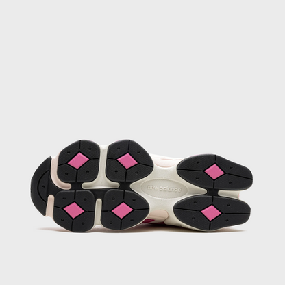 New Balance 9060 Fushia Pink